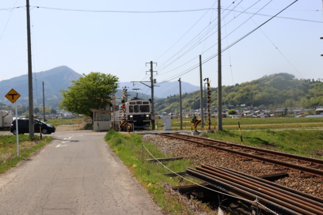 もうすぐ舞田駅